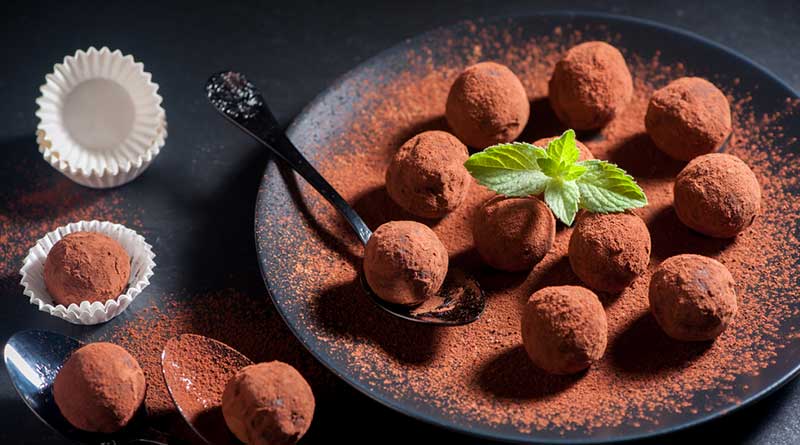 Cooking with Grass – Canna-Chocolate Truffles